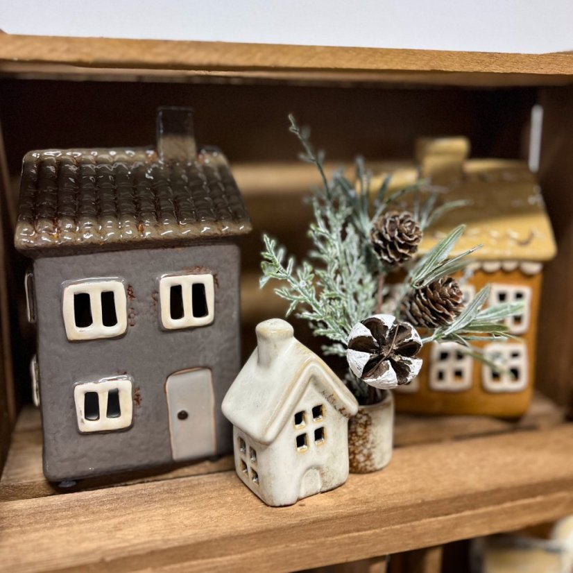 keramický domeček na kónickou svíci