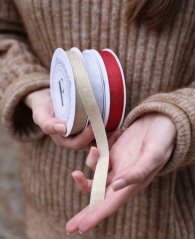 třpytivá látková stuha 1,5 cm x 10 m - stříbrná